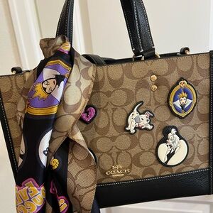 Coach villians with scarf